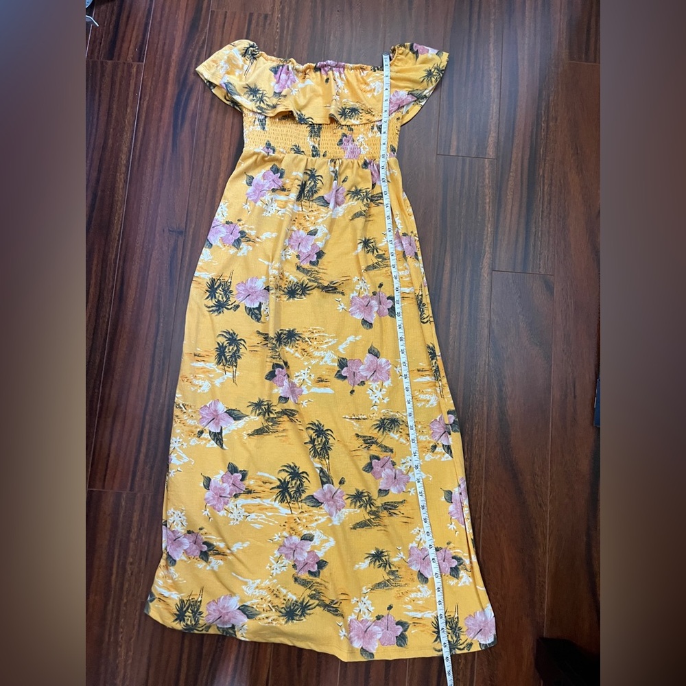 Ardene women’s medium off-the-shoulder maxi dress, floral tropical, yellow - Picture 11 of 11